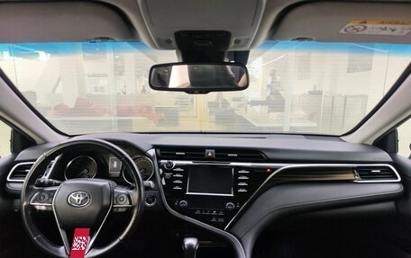 Toyota Camry, 2018 год, 2 520 000 рублей, 14 фотография