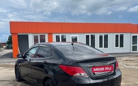 Hyundai Solaris II рестайлинг, 2015 год, 600 000 рублей, 3 фотография