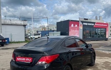 Hyundai Solaris II рестайлинг, 2015 год, 600 000 рублей, 4 фотография
