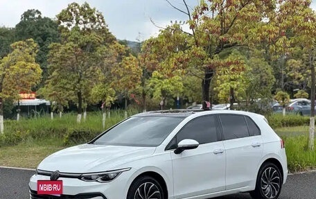 Volkswagen Golf VIII, 2022 год, 1 937 000 рублей, 1 фотография