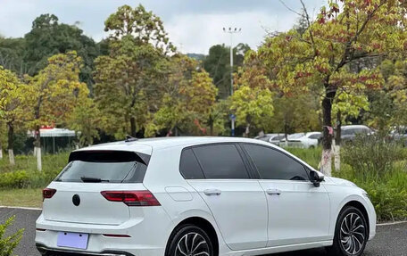 Volkswagen Golf VIII, 2022 год, 1 937 000 рублей, 4 фотография