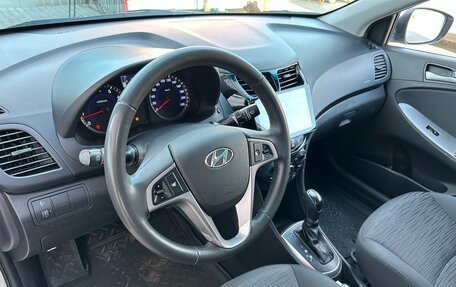 Hyundai Solaris II рестайлинг, 2014 год, 997 000 рублей, 25 фотография