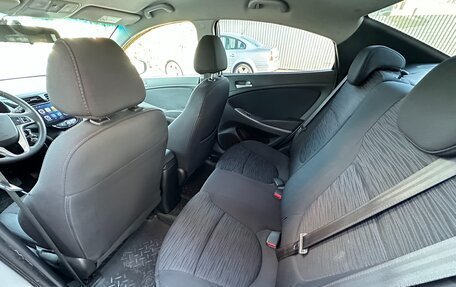 Hyundai Solaris II рестайлинг, 2014 год, 997 000 рублей, 27 фотография
