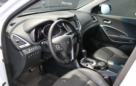 Hyundai Santa Fe III рестайлинг, 2017 год, 2 330 000 рублей, 13 фотография