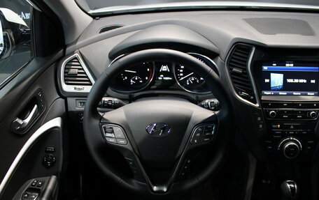 Hyundai Santa Fe III рестайлинг, 2017 год, 2 330 000 рублей, 22 фотография
