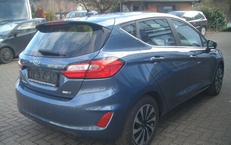 Ford Fiesta, 2023 год, 1 833 000 рублей, 3 фотография
