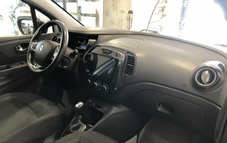 Renault Kaptur I рестайлинг, 2017 год, 1 399 000 рублей, 9 фотография