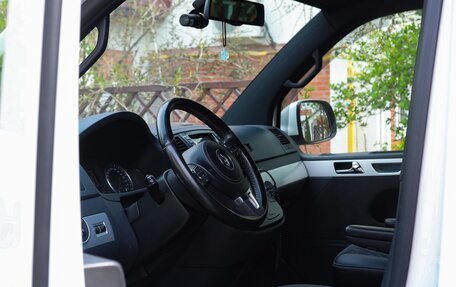 Volkswagen Multivan T5, 2013 год, 2 850 000 рублей, 10 фотография