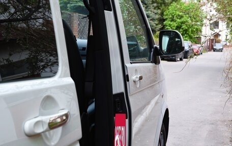 Volkswagen Multivan T5, 2013 год, 2 850 000 рублей, 5 фотография