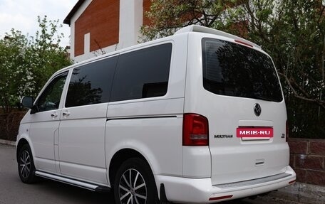 Volkswagen Multivan T5, 2013 год, 2 850 000 рублей, 3 фотография
