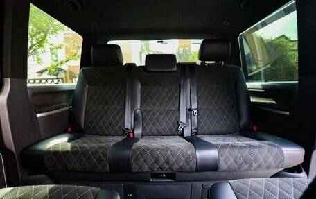 Volkswagen Multivan T5, 2013 год, 2 850 000 рублей, 16 фотография
