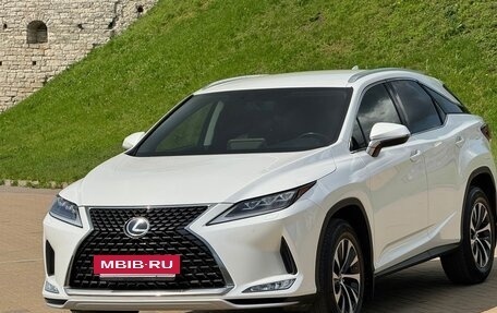 Lexus RX IV рестайлинг, 2020 год, 4 800 000 рублей, 7 фотография