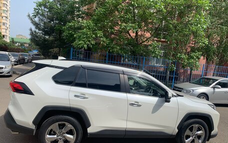 Toyota RAV4, 2019 год, 3 500 000 рублей, 8 фотография