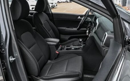 KIA Sportage IV рестайлинг, 2018 год, 2 150 000 рублей, 8 фотография