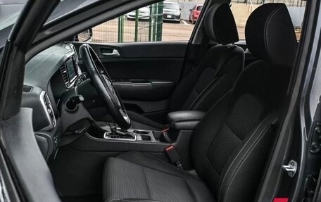 KIA Sportage IV рестайлинг, 2018 год, 2 150 000 рублей, 10 фотография