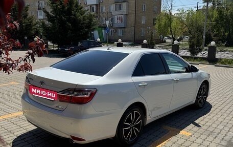 Toyota Camry, 2017 год, 2 400 000 рублей, 7 фотография
