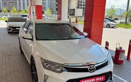 Toyota Camry, 2017 год, 2 400 000 рублей, 5 фотография