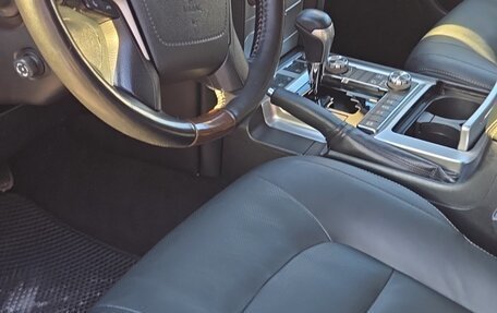 Toyota Land Cruiser 200, 2020 год, 7 300 000 рублей, 4 фотография