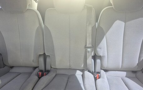 KIA Carnival III, 2007 год, 750 000 рублей, 18 фотография