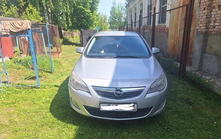 Opel Astra J, 2010 год, 650 000 рублей, 5 фотография
