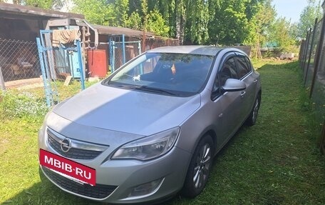 Opel Astra J, 2010 год, 650 000 рублей, 6 фотография