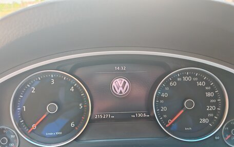 Volkswagen Touareg III, 2012 год, 2 150 000 рублей, 24 фотография