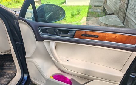 Volkswagen Touareg III, 2012 год, 2 150 000 рублей, 26 фотография