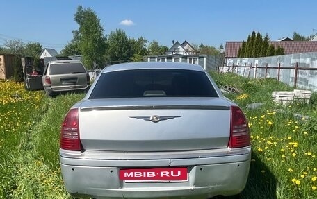 Chrysler 300C II, 2006 год, 650 000 рублей, 4 фотография