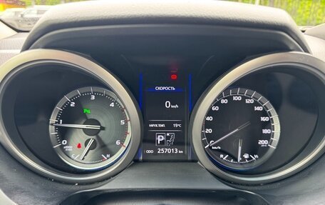 Toyota Land Cruiser Prado 150 рестайлинг 2, 2014 год, 2 845 000 рублей, 4 фотография