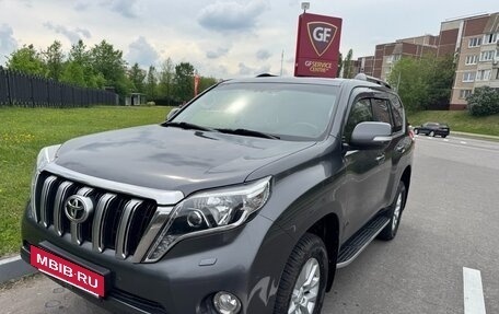 Toyota Land Cruiser Prado 150 рестайлинг 2, 2014 год, 2 845 000 рублей, 10 фотография