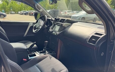 Toyota Land Cruiser Prado 150 рестайлинг 2, 2014 год, 2 845 000 рублей, 19 фотография