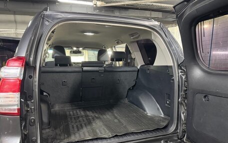 Toyota Land Cruiser Prado 150 рестайлинг 2, 2014 год, 2 845 000 рублей, 30 фотография