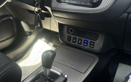 Mitsubishi Outlander III рестайлинг 3, 2017 год, 2 095 000 рублей, 13 фотография