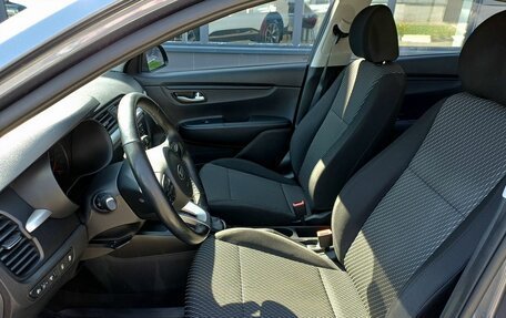 KIA Rio IV, 2018 год, 1 389 000 рублей, 19 фотография