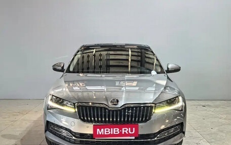 Skoda Superb III рестайлинг, 2023 год, 2 330 006 рублей, 3 фотография