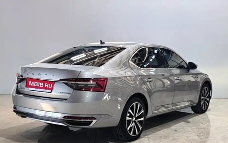 Skoda Superb III рестайлинг, 2023 год, 2 330 006 рублей, 24 фотография
