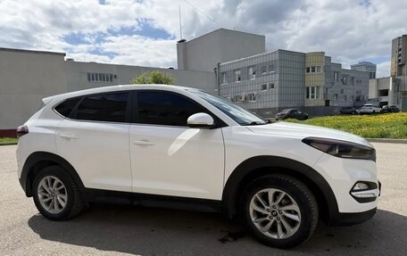 Hyundai Tucson III, 2017 год, 2 000 000 рублей, 2 фотография