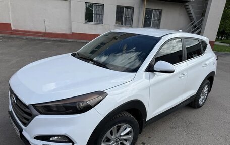 Hyundai Tucson III, 2017 год, 2 000 000 рублей, 4 фотография