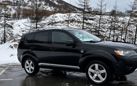 Mitsubishi Outlander III рестайлинг 3, 2008 год, 1 300 000 рублей, 3 фотография