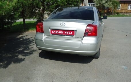 Toyota Avensis III рестайлинг, 2004 год, 495 000 рублей, 3 фотография