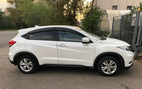 Honda Vezel, 2014 год, 1 385 000 рублей, 6 фотография