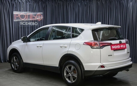 Toyota RAV4, 2018 год, 2 198 000 рублей, 7 фотография