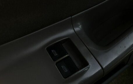 Audi A4, 2000 год, 350 000 рублей, 13 фотография