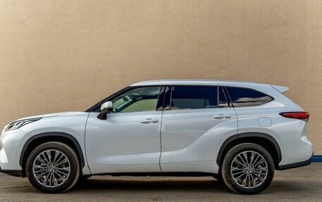 Toyota Highlander, 2026 год, 4 900 000 рублей, 6 фотография