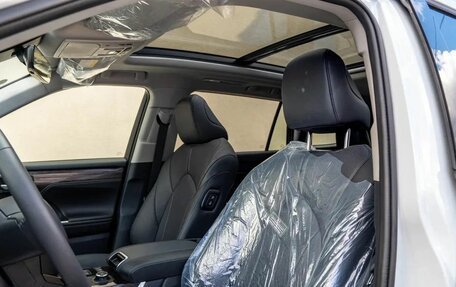 Toyota Highlander, 2026 год, 4 900 000 рублей, 28 фотография
