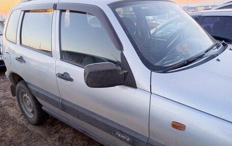 Chevrolet Niva I рестайлинг, 2004 год, 300 000 рублей, 4 фотография