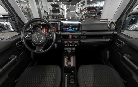 Suzuki Jimny, 2020 год, 3 290 000 рублей, 8 фотография