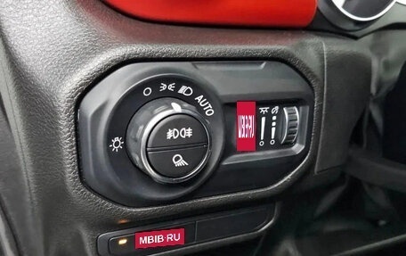 Jeep Gladiator, 2022 год, 5 883 000 рублей, 14 фотография