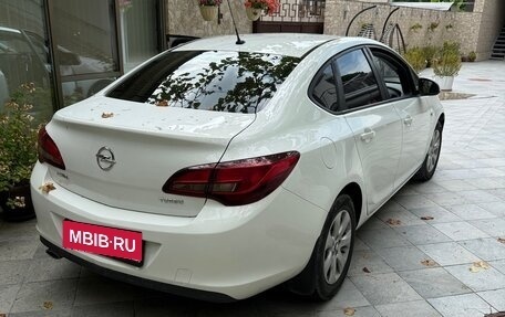 Opel Astra J, 2013 год, 955 000 рублей, 1 фотография