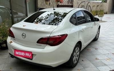 Opel Astra J, 2013 год, 955 000 рублей, 1 фотография